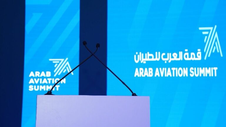 “قمة العرب للطيران” تبحث الفرص والتوجهات الجديدة في سوق السياحة والسفر