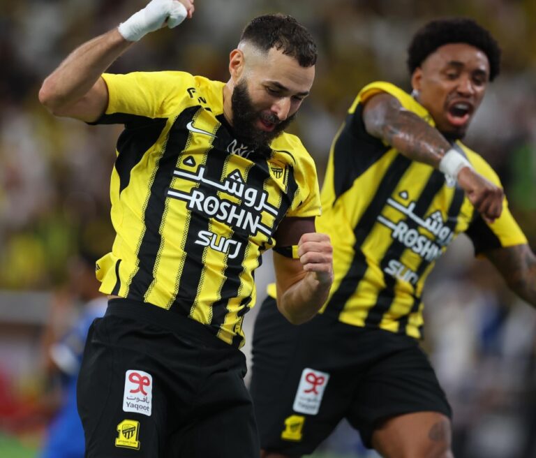 الاتحاد-يقسو-على-الهلال-برباعية-ويحلق-بصدارة-روشن