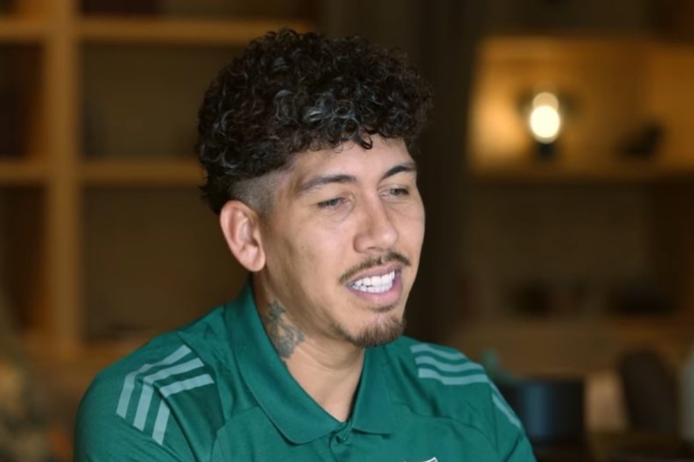 ماذا-دار-بين-يايسله-وفيرمينو-قبل-مباراة-الأهلي-والسد-القطري؟