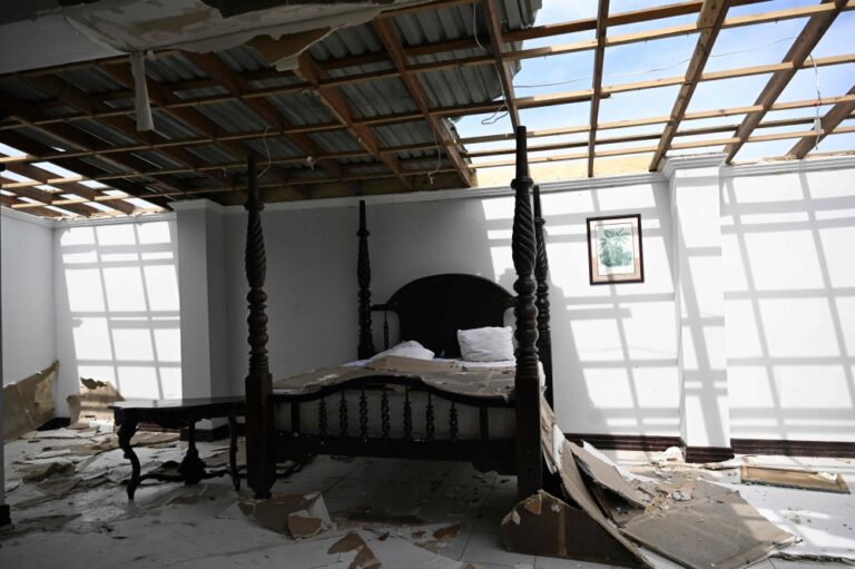 أسوأ-كارثة.-5-ملايين-طن-من-الأنقاض-خلّفها-الإعصار-ميليسا-في-جامايكا