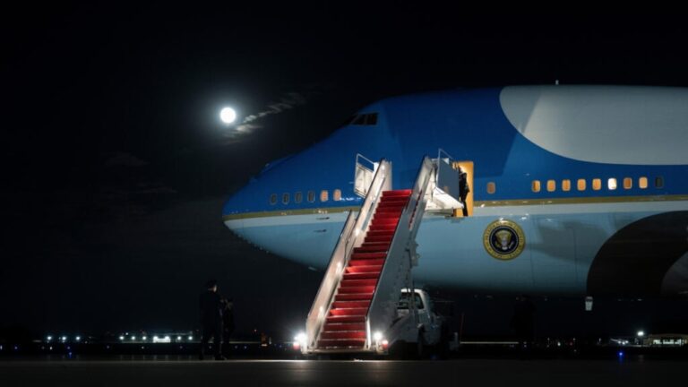 طرد-يحتوي-على-مسحوق-أبيض-يثير-حالة-طوارئ-في-قاعدة-عسكرية-أمريكية