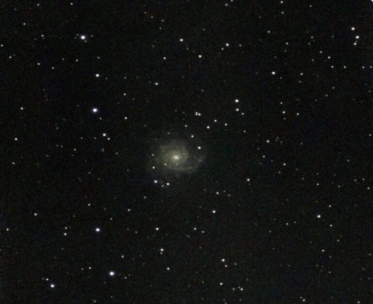 تبعد-32-مليون-سنة-ضوئية.-رصد-مجرة-“الشبح”-من-نفود-المعيزيلة-جنوب-رفحاء