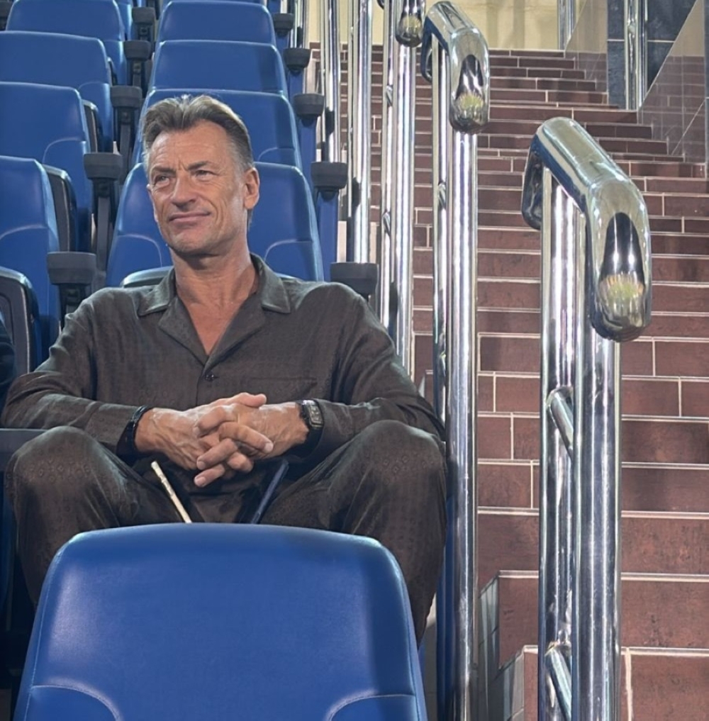 عاجل-رينارد-يستبعد-متعب-الحربي.-ويضم-ثنائي-جديد