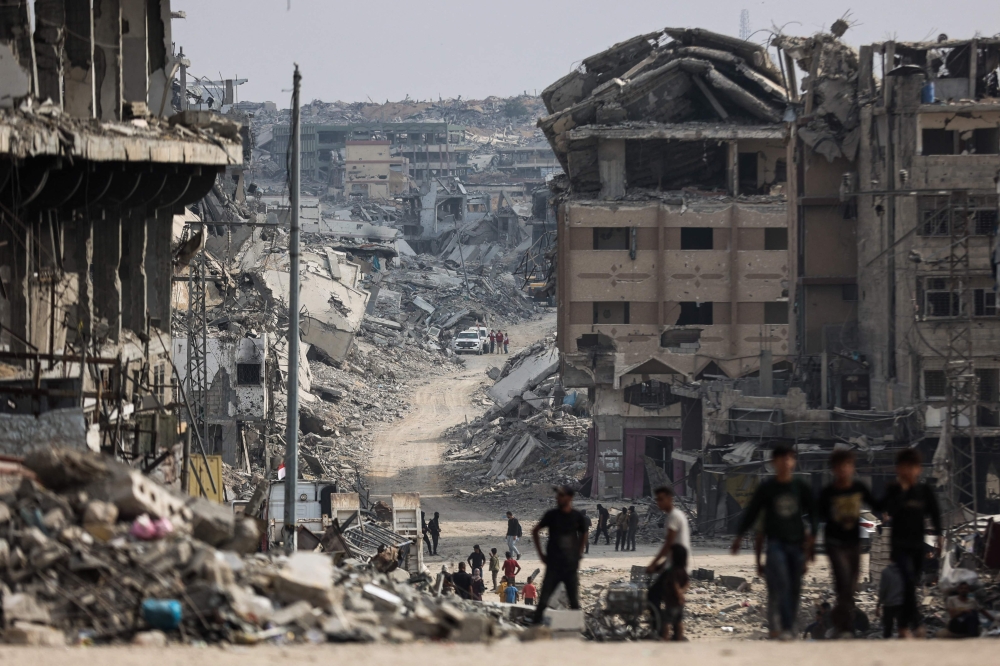 70-طنًا-ركام.-العدوان-الإسرائيلي-تدمر-85%-من-البنية-التحتية-في-غزة