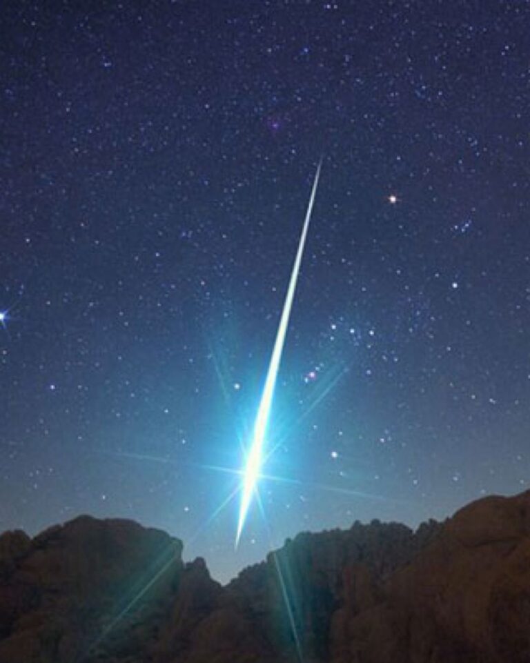 فلكية-جدة:-ذروة-زخة-شهب-الأسديات-تلمع-في-سماء-الوطن-العربي-الليلة