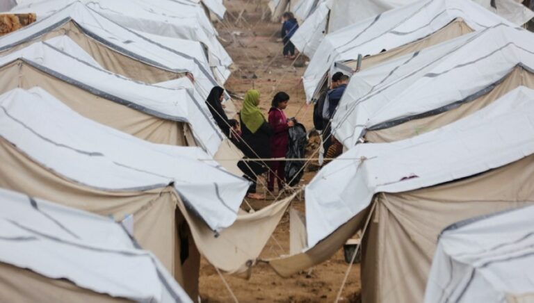 شتاء-دون-حماية.-تدمير-وتضرر-أكثر-من-282-ألف-منزل-في-غزة