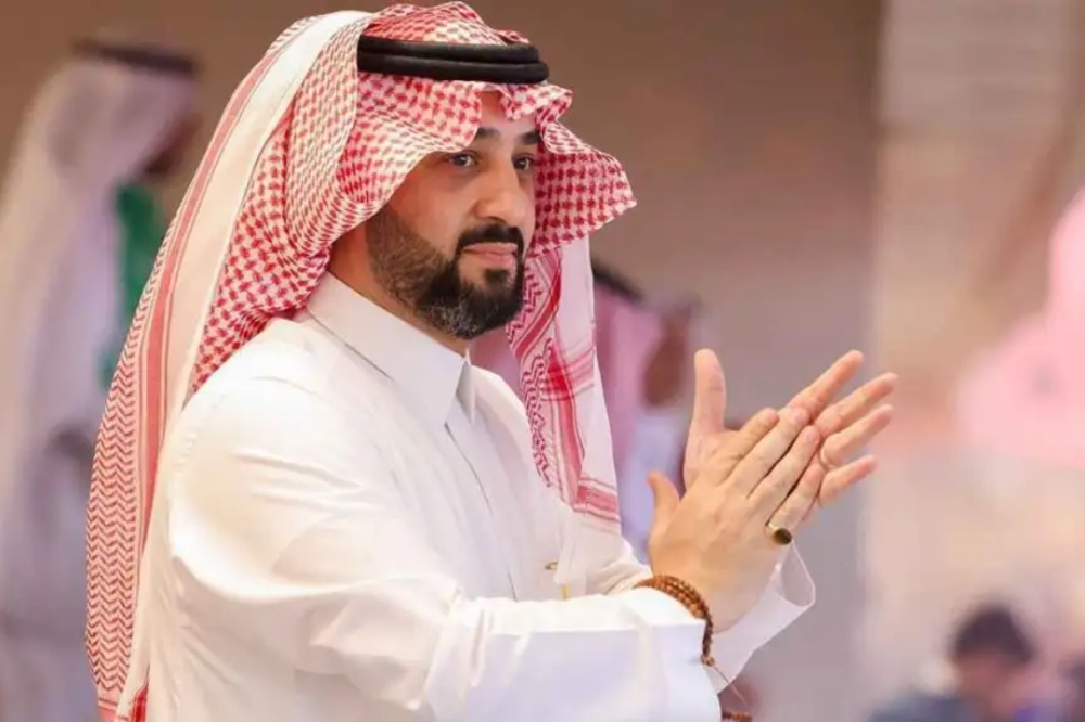 خالد-الغامدي-رئيس-الأهلي-يهاجم-حكم-مباراة-القادسية-بسبب-أوتافيو.-ماذا-قال؟