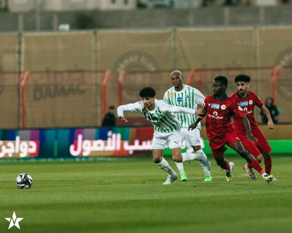 النجمة-يفرض-التعادل-على-ضمك-في-دوري-روشن