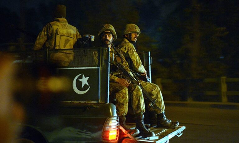 بعد-معلومات-استخباراتية.-مقتل-8-مسلحين-بعملية-للجيش-في-باكستان