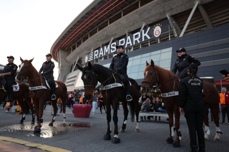 إيقاف-17-لاعبًا-من-نادِ-تركي-بسبب-المراهنات