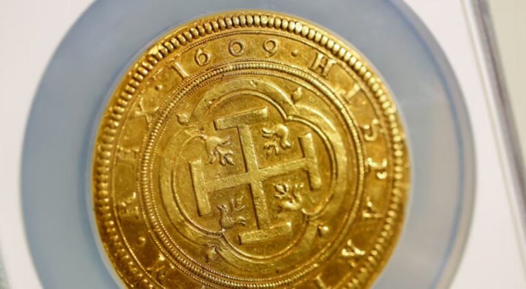 وزنها-340-جرامًا.-بيع-عملة-ذهبية-إسبانية-بسعر-قياسي