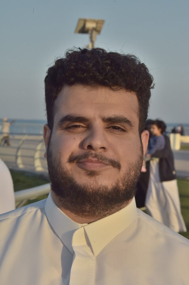 فيديو|-زوار-كورنيش-الخبر:-نريد-سينما-شاطئية-وكبائن-شتوية.-ونبحث-عن-الفود-ترك