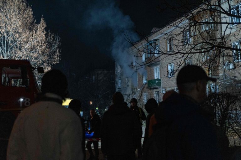 صور|-ضربات-روسيّة-ليلية-تقطع-الكهرباء-عن-أكثر-من-600-ألف-أوكراني