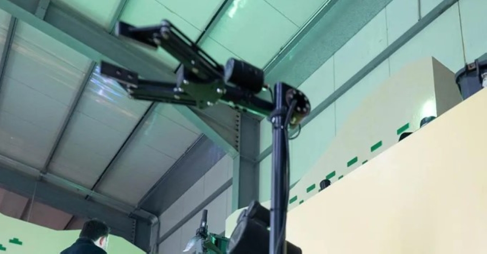 صور.-قوات-أمن-المنشآت-تكشف-عن-عربة-لإزالة-الأجسام-الغريبة