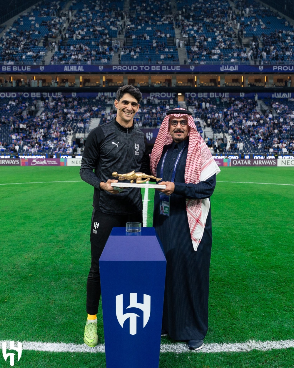 هل-يتم-استبعاد-ياسين-بونو-وخاليدو-كوليبالي-من-قائمة-الهلال-المحلية؟.-مصادر-توضح