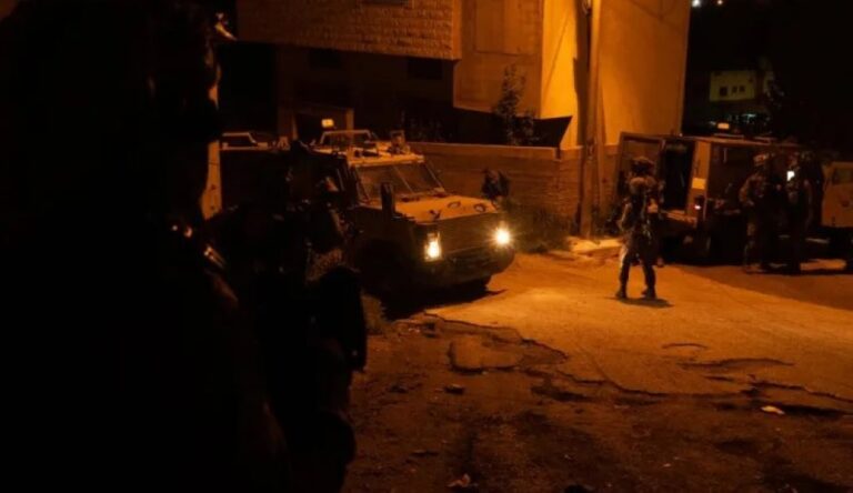 حملة-موسعة.-الاحتلال-الإسرائيلي-يعتقل-16-فلسطينيًا-في-الضفة-الغربية