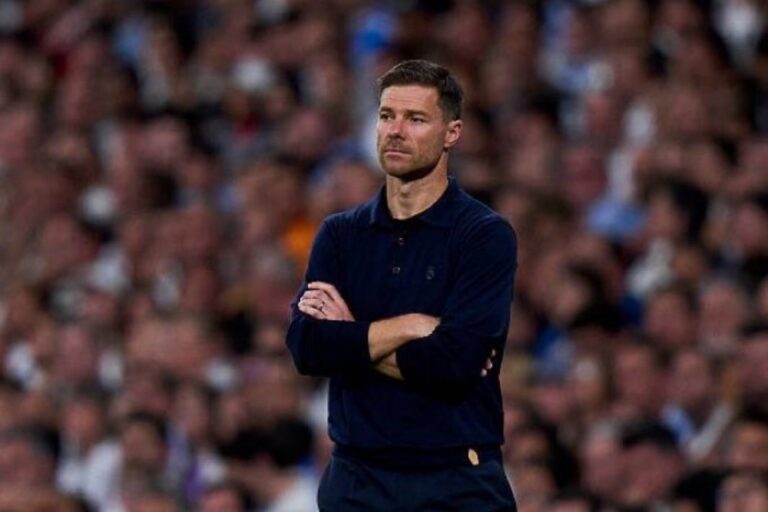 بالأسماء.-4-لاعبين-يرفضون-رحيل-تشابي-ألونسو-عن-ريال-مدريد