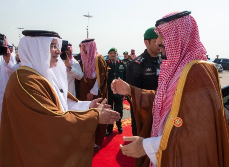 صور|-قادة-الدول-الخليجية-يتوافدون-على-المنامة-لحضور-القمة-46