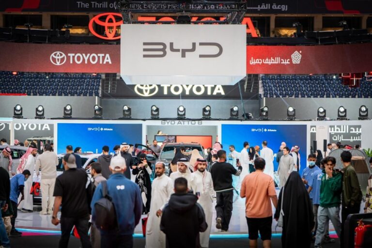 بأحدث-الطرازات-العالمية.-انطلاق-معرض-الرياض-للسيارات