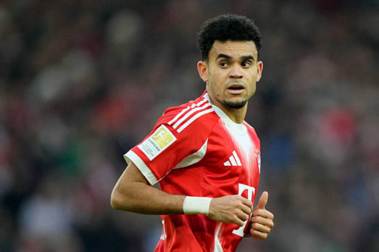 لويس-دياز-يثني-على-محمد-صلاح-بعد-الأزمة-الأخيرة-مع-ليفربول