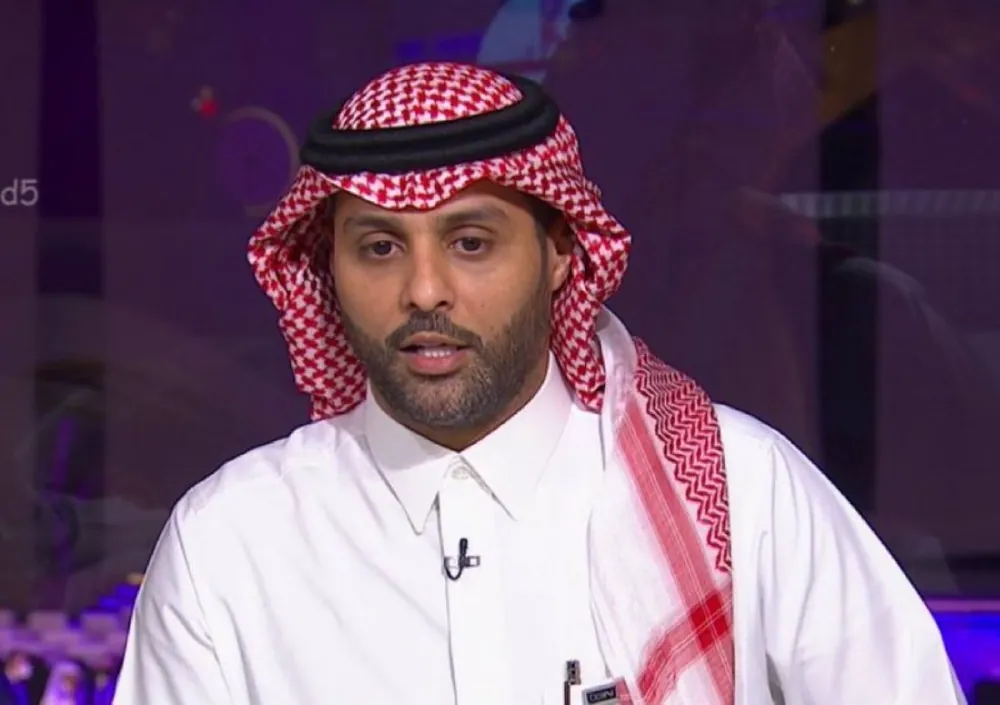 ياسر-القحطاني-يدافع-عن-محمد-صلاح:-“سلوت-فشل-بالصفقات-الصيفية”