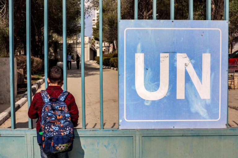 بشأن-الأونروا.-فلسطين-ترحب-بالإجماع-الدولي-على-فتوى-“العدل-الدولية”