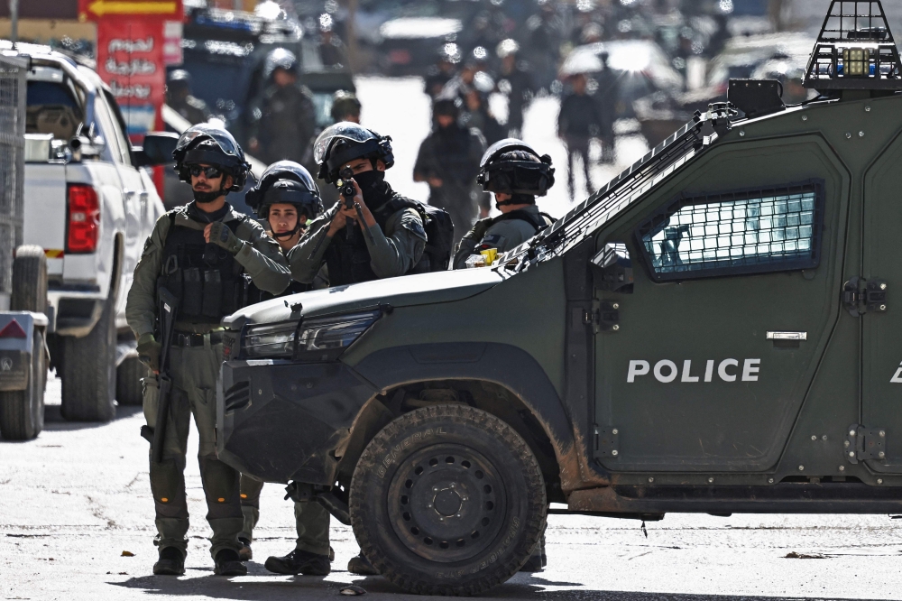 خلال-أسبوع.-الاحتلال-يقتحم-الضفة-الغربية-330-مرة-ويعتقل-237-شخصًا