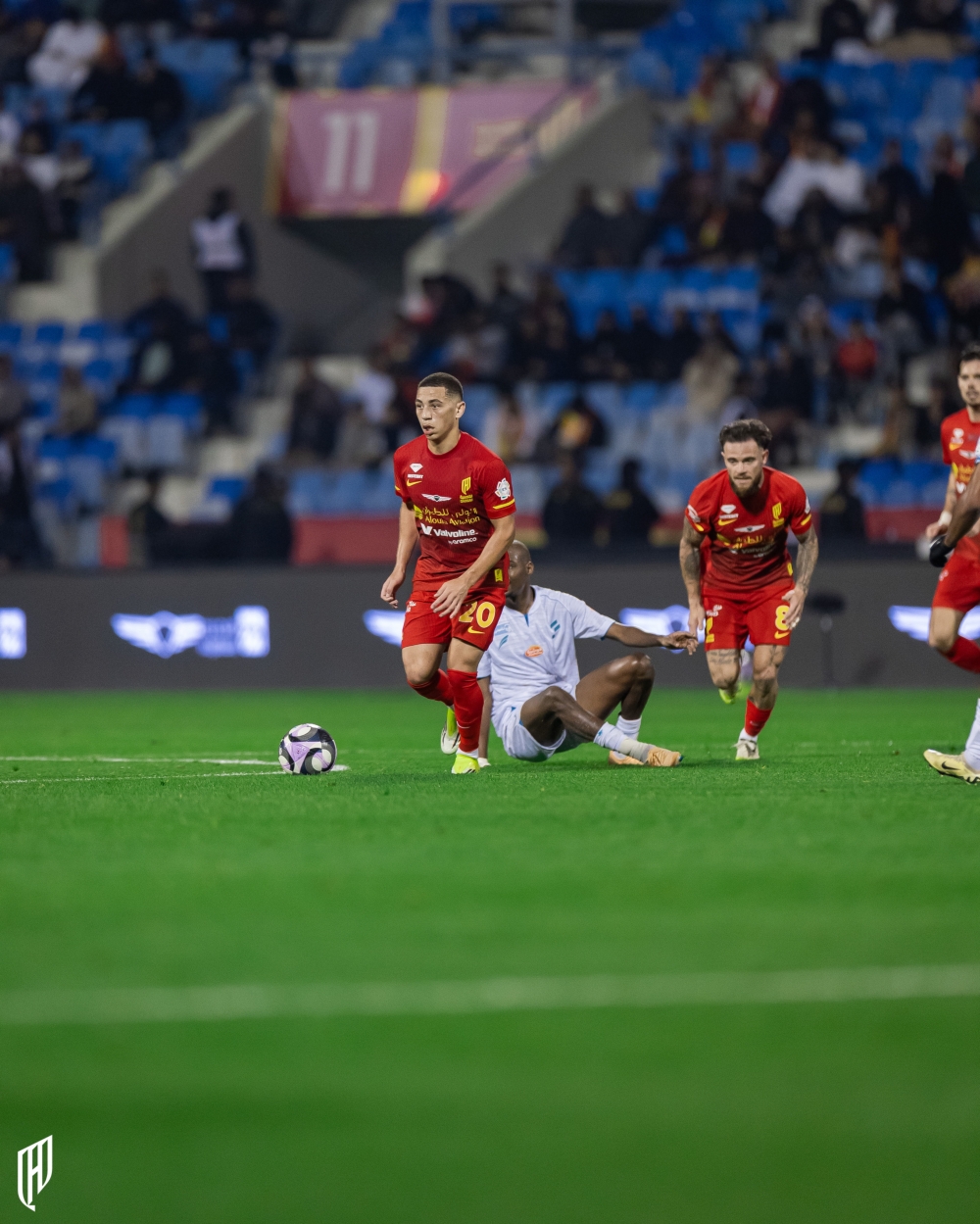 الخميس.-القادسية-في-مهمة-استعادة-الانتصارات-أمام-نيوم-الطامح-في-نتيجة-إيجابية