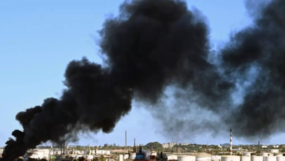 اندلاع-حريق-بمصفاة-النفط-في-هافانا-بخليج-العاصمة-الكوبية