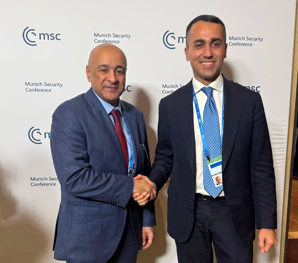 “البديوي”-يبحث-تعزيز-الشراكة-مع-مبعوث-الاتحاد-الأوروبي-لشؤون-الخليج