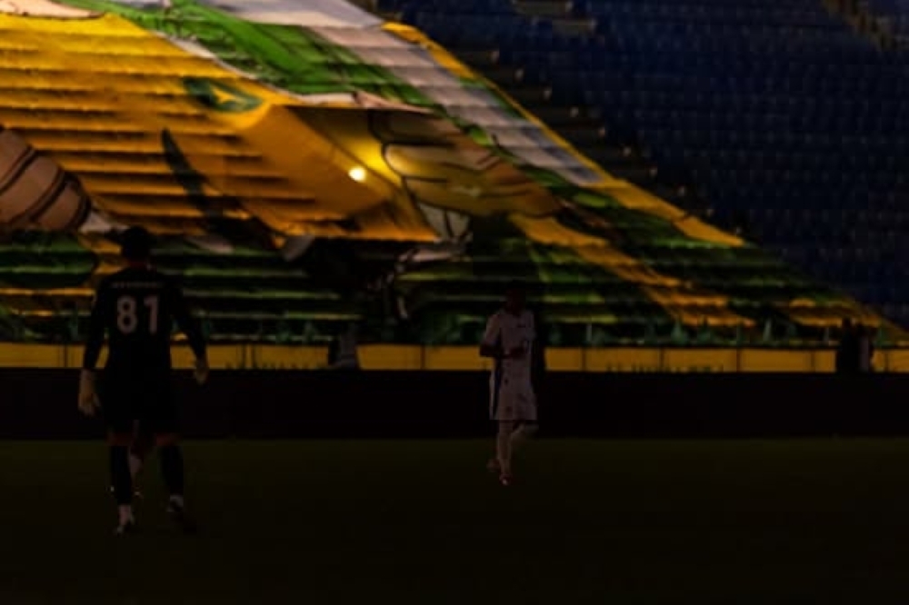 عاجل.-السعودية-للكهرباء-تكشف-سبب-انقطاع-التيار-الكهربائي-في-مباراة-نيوم-والخليج