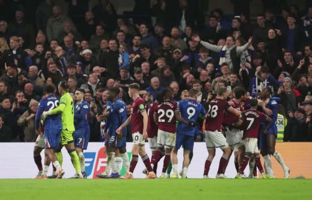 غرامات-مالية-على-تشيلسي-ووست-هام-بعد-شجار-جماعي-في-قمة-لندن