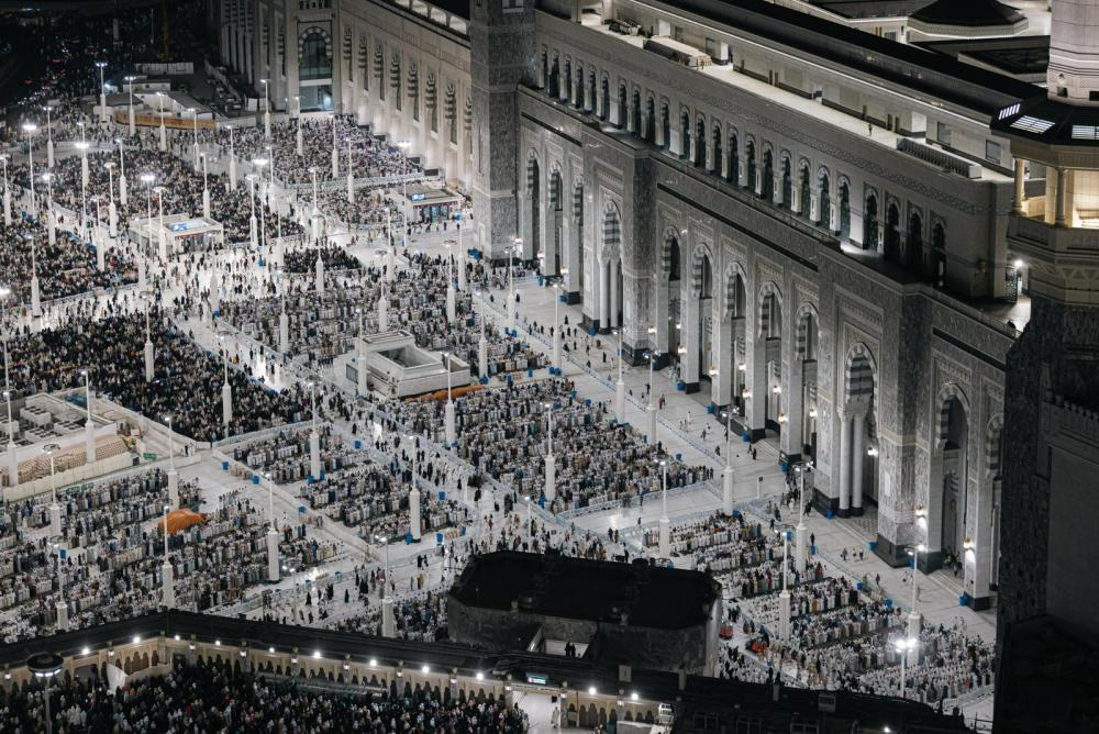 بمظلات-ذكية-وتبريد-مبتكر.-«العناية-بالحرمين»-تهندس-راحة-ضيوف-الرحمن