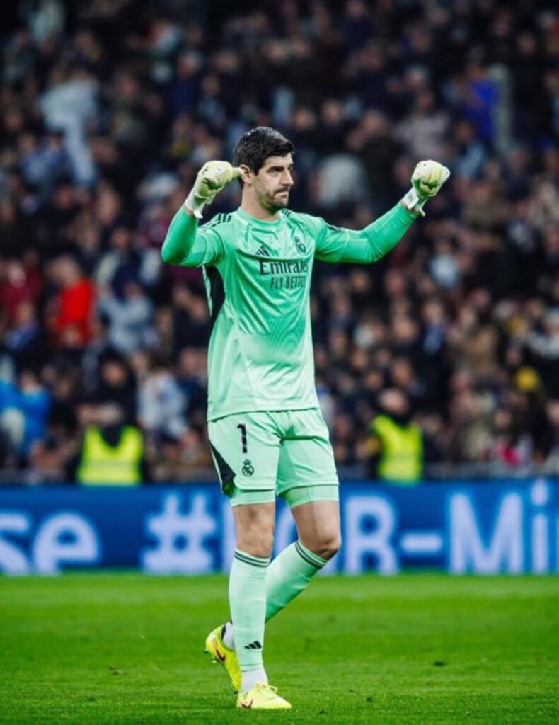 كورتوا-يطمئن-جماهير-ريال-مدريد-قبل-قمة-مانشستر-سيتي:-أنا-أقوى-وأسرع-بعد-الإصابة