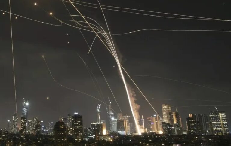 البحرين:-اعتراض-وتدمير-95-صاروخًا-و164-مسيّرة-منذ-بدء-الاعتداء-الإيراني-الغاشم