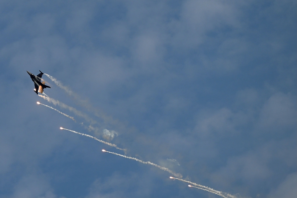 أُطلق-من-إيران.-تركيا-تُسقط-ثاني-صاروخ-باليستي-بعد-دخوله-أجوائها