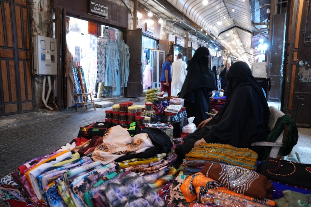 “بسطة-الصدق”.-ابنة-تخلد-إرث-والدتها-التجاري-بجدة-التاريخية