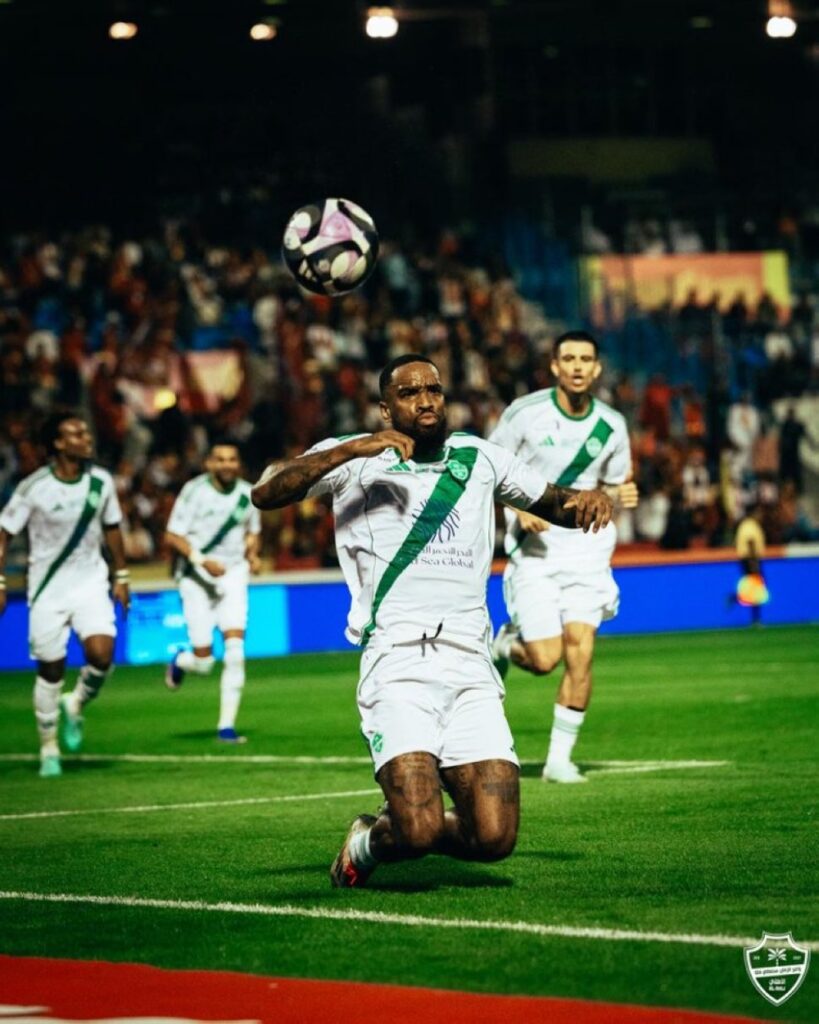 عاجل-رد-فعل-إيفان-توني-على-صافرات-الاستهجان-من-جماهير-القادسية.-ماذا-فعل؟