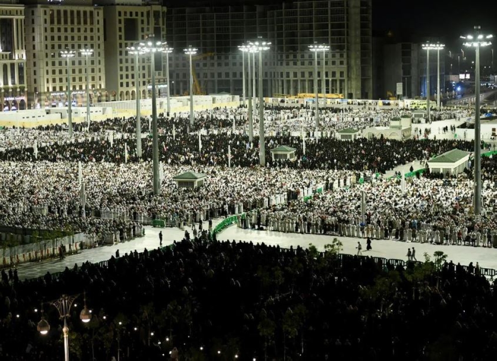 طمأنينة-وسكينة.-جموع-المصلين-يشهدون-ختم-القرآن-في-المسجد-النبوي
