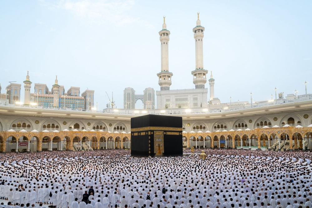 500-ألف-معتمر-يستفيدون-من-التحلل-المجاني-بالمسجد-الحرام-خلال-رمضان