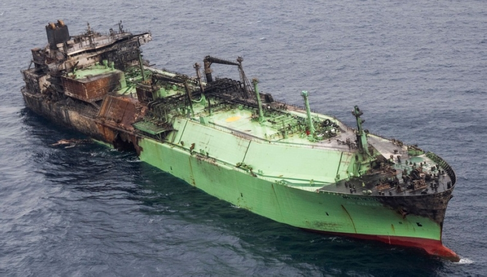 ليبيا-تبدأ-عمليات-سحب-ناقلة-الغاز-الروسية-المتضررة-قبالة-سواحلها