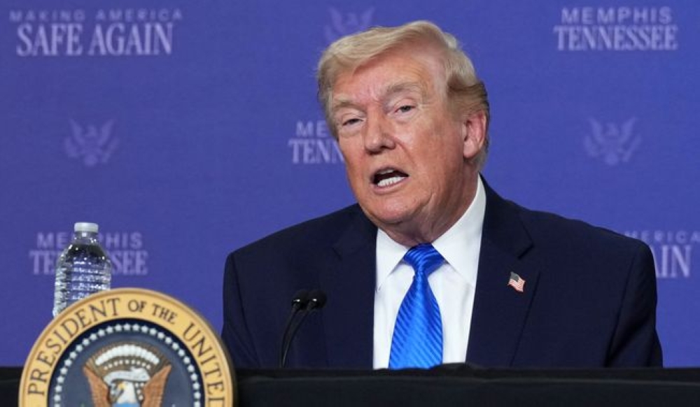 مشيدًا-بالمحادثات.-ترامب-يمدد-مهلة-استهداف-منشآت-الطاقة-في-إيران