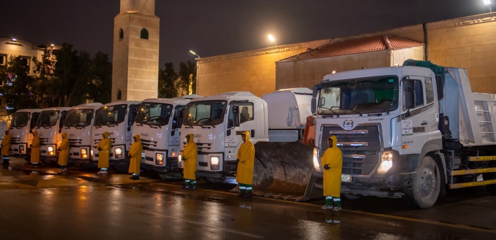 في-مختلف-المحافظات.-أمانة-الرياض-ترفع-الجاهزية-للتعامل-مع-الأمطار