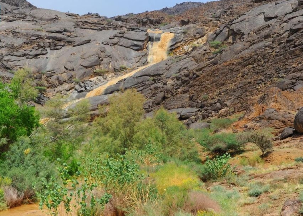 هطول-أمطار-في-6-مناطق.-ومحافظة-ثار-بنجران-تسجّل-أعلى-كمية