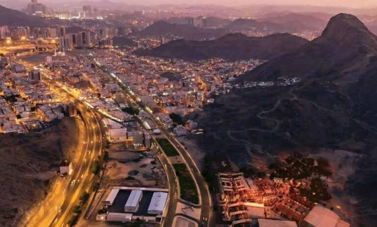 صور-|-تقنيات-تفاعلية-حديثة.-فعاليات-عيد-حراء-تستقطب-أكثر-من-30-ألف-زائر