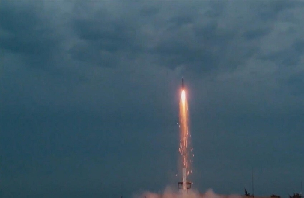 الإمارات.-الدفاعات-الجوية-تتصدى-لصواريخ-وطائرات-مسيرة-إيرانية