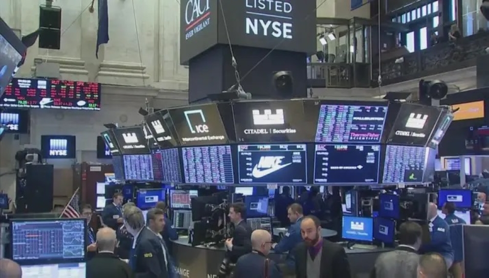 موقف-داو-جونز.-الأسهم-الأمريكية-تغلق-على-تباين