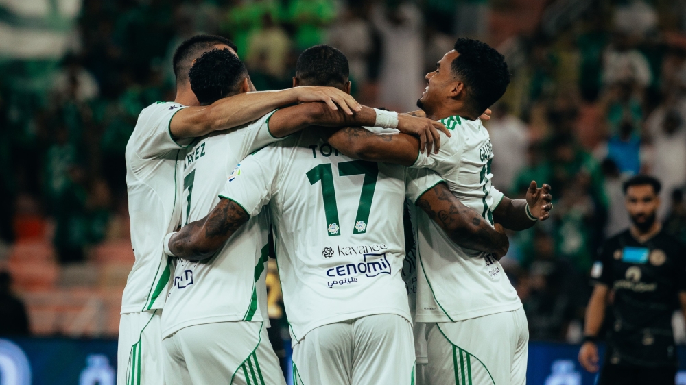 عاجل.-خبير-تحكيمي:-الأهلي-استحق-ركلة-جزاء-أمام-الفيحاء-على-ساكالا