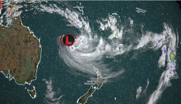 نيوزيلندا-تتأهب-لإعصار-“فايانو”-وتصدر-أوامر-بإجلاء-سكان-الجزيرة-الشمالية