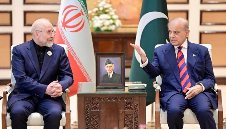 بعد-فشل-المحادثات.-باكستان-تدعو-أمريكا-وإيران-إلى-الالتزام-بوقف-إطلاق-النار